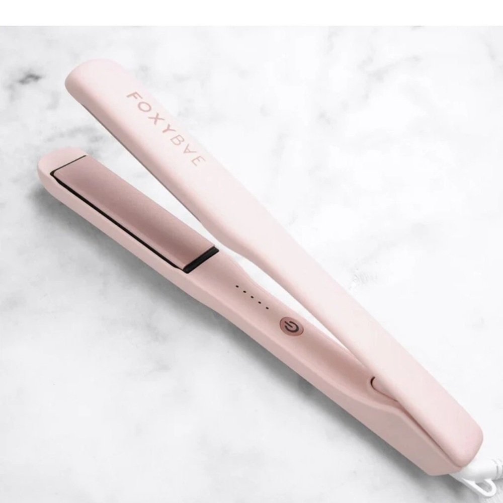 Foxybae Blush Flat Iron Pink NEW